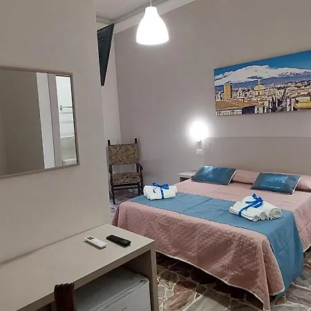 Debora House 3*